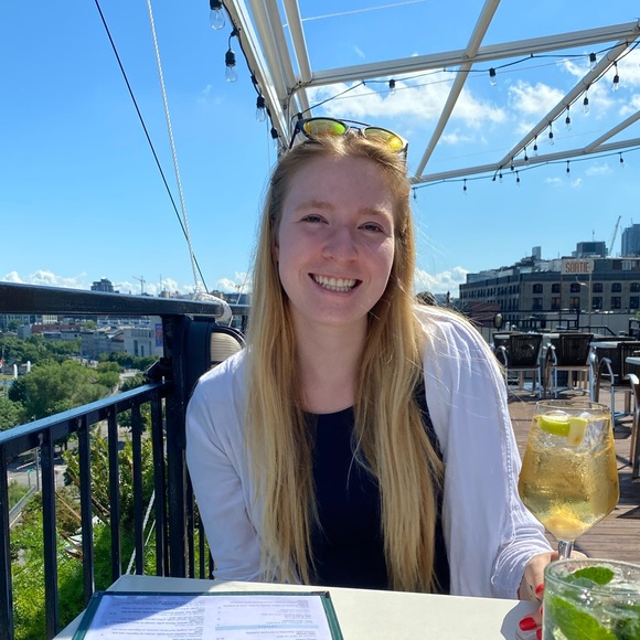 Meet your Posher, Kristina - Picture 1 of 1